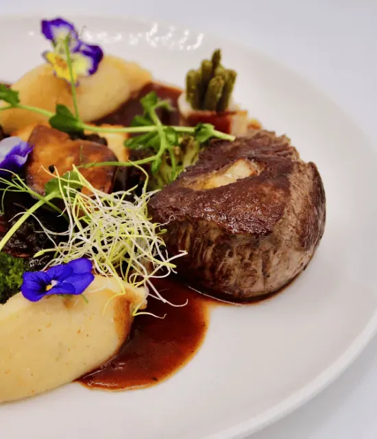 Magret de canard sauce aux figues, écrasé de pomme de terre - L'Ardoise Arpajon